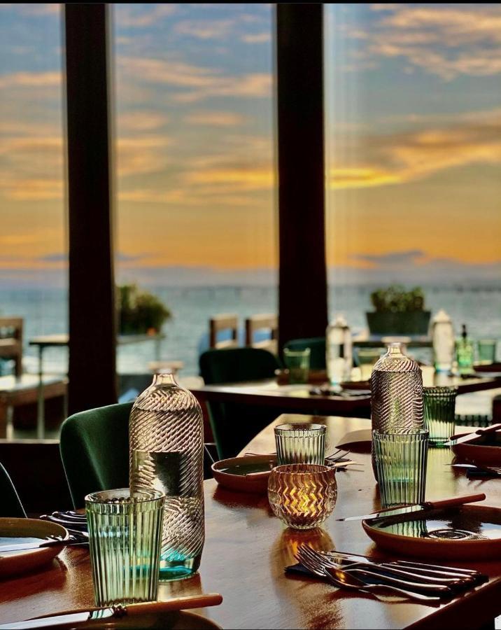 The Newport Restaurant With Rooms Exterior photo